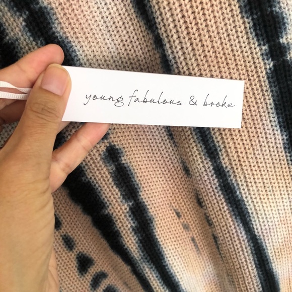 NWT YOUNG FABULOUS AND BROKE Distressed Cameron Oversized Turtleneck Sweater M/L - Picture 7 of 8